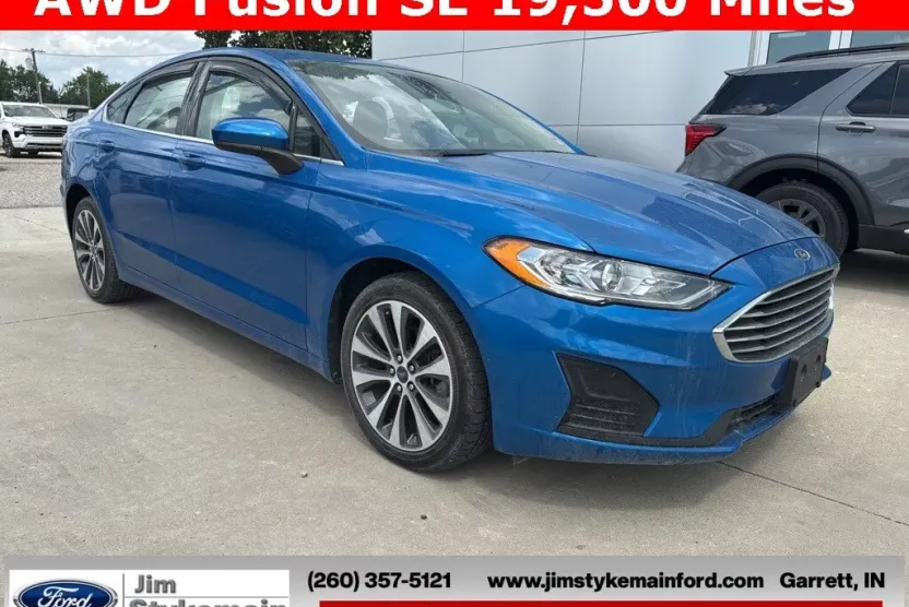 2020 Ford Fusion SE photo 1
