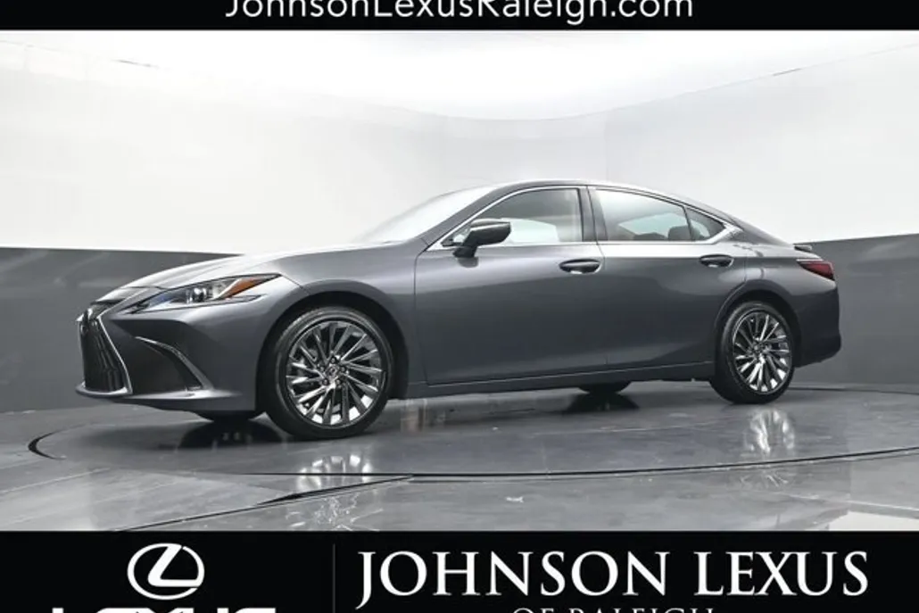 2024 Lexus ES 300h Luxury photo 1