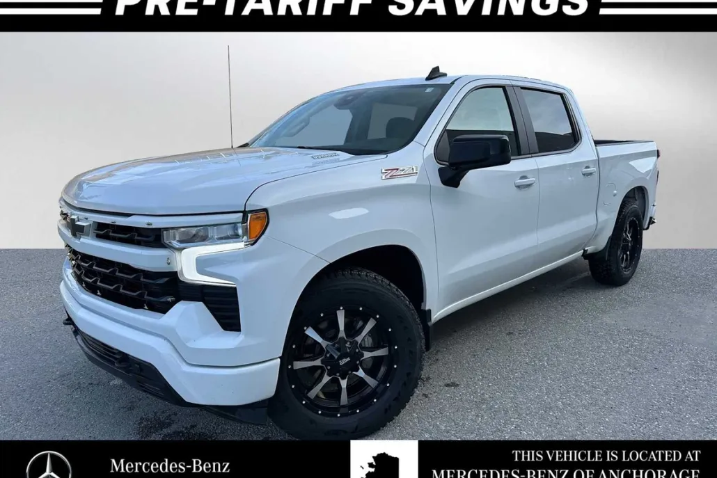 2024 Chevrolet Silverado 1500 RST photo 1