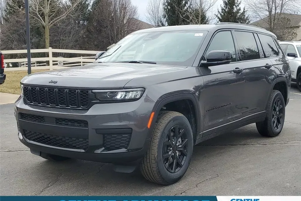 2025 Jeep Grand Cherokee Altitude X photo 1