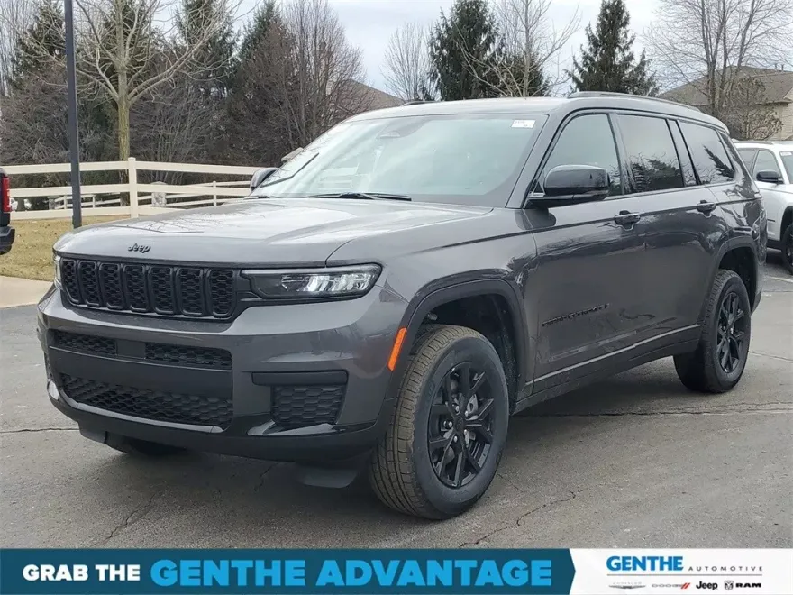 2025 Jeep Grand Cherokee Altitude X photo 1