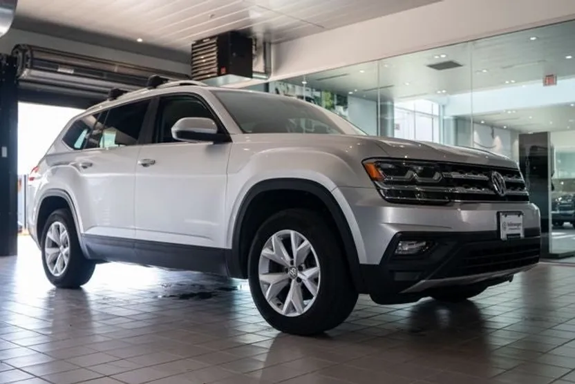 2018 Volkswagen Atlas V6 SE photo 1
