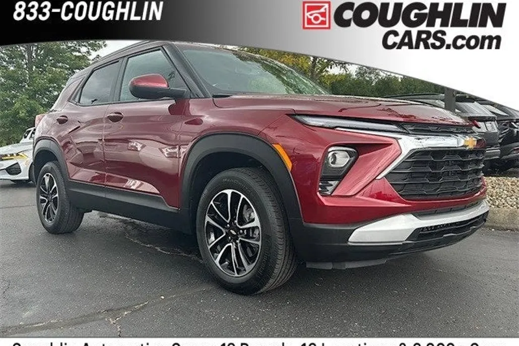 2025 Chevrolet Trailblazer LT photo 1