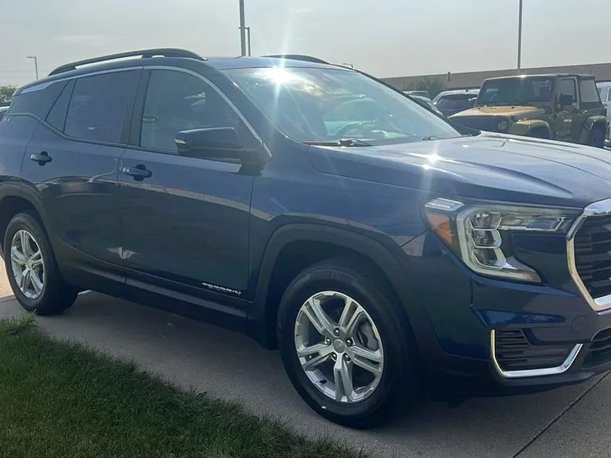2022 Gmc Terrain SLE photo 1