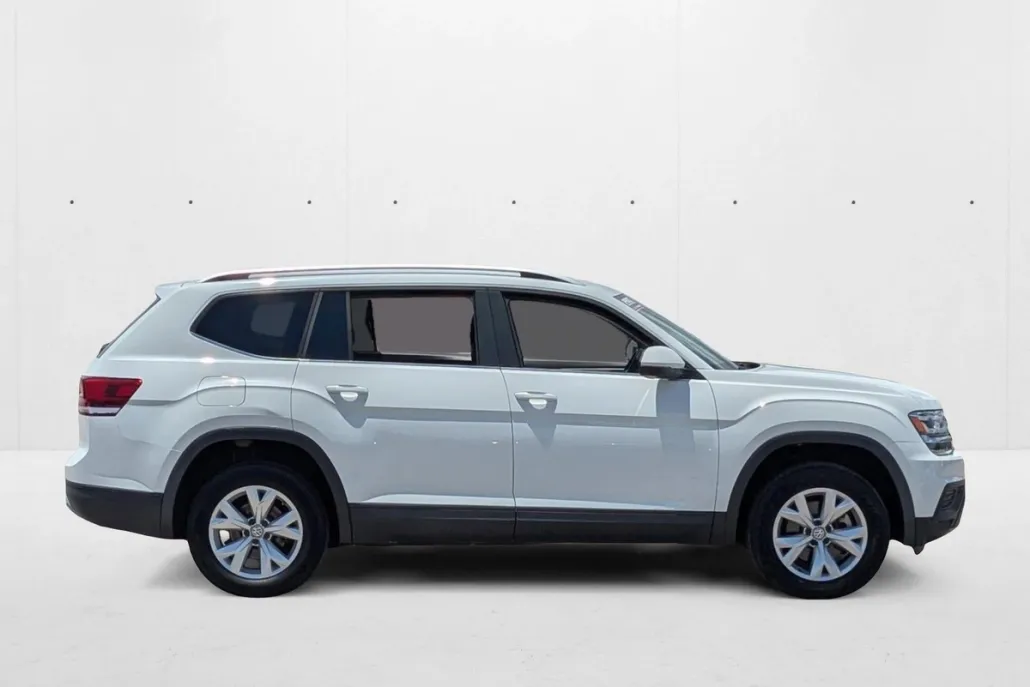 2018 Volkswagen Atlas S photo 1