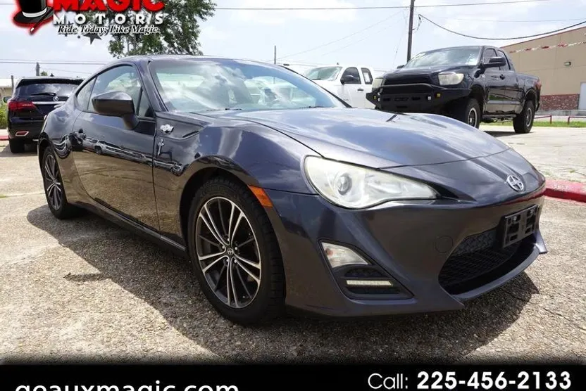 2013 Scion FR-S photo 1