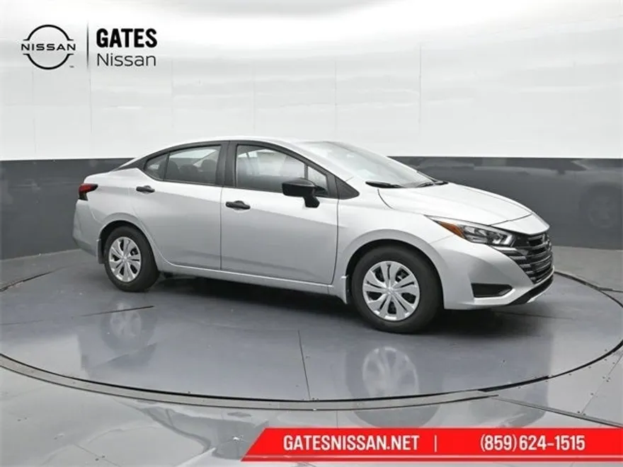 2025 Nissan Versa 1.6 S photo 1