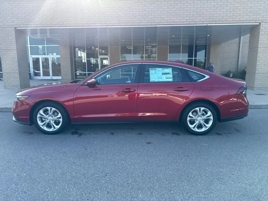 2025 Honda Accord LX photo 1