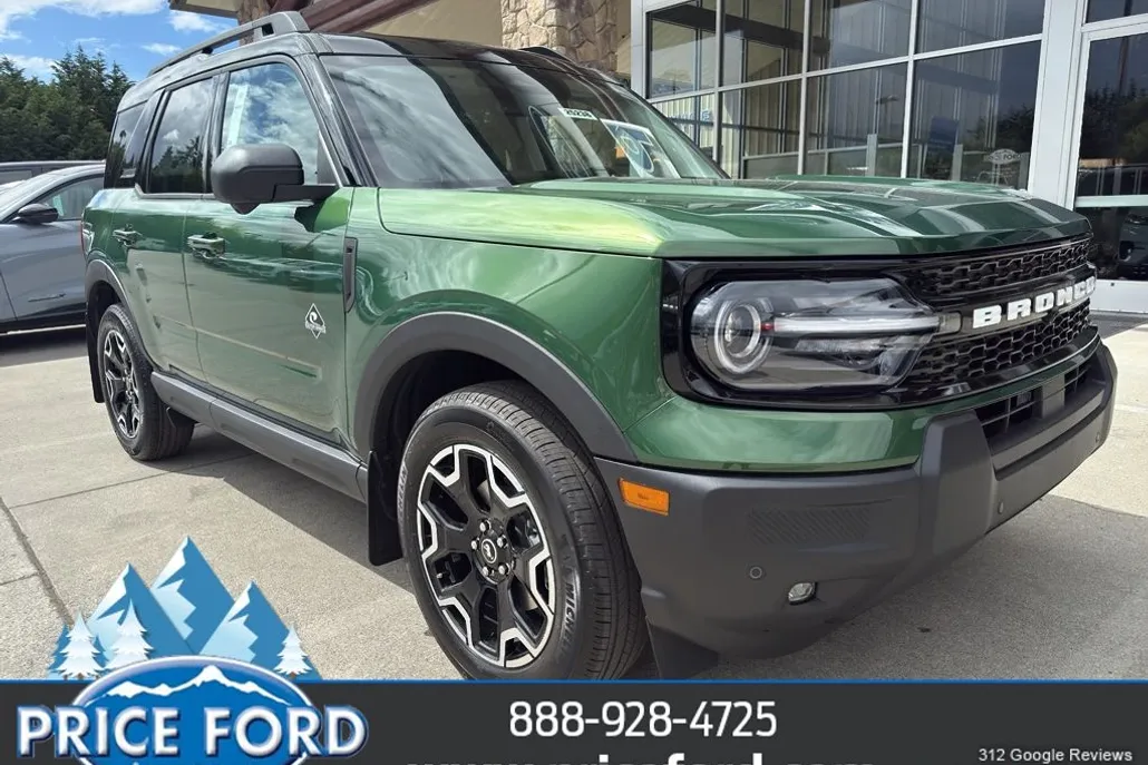 2025 Ford Bronco Sport Outer Banks photo 1
