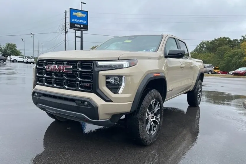2023 Gmc Canyon AT4 photo 1