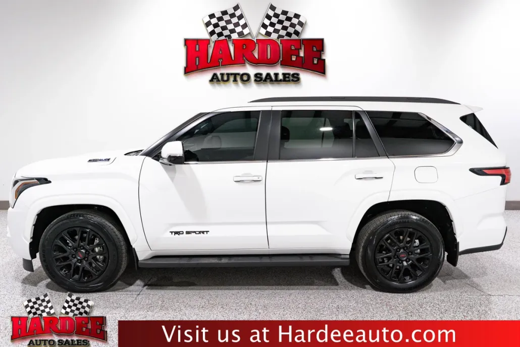 2025 Toyota Sequoia SR5 photo 1