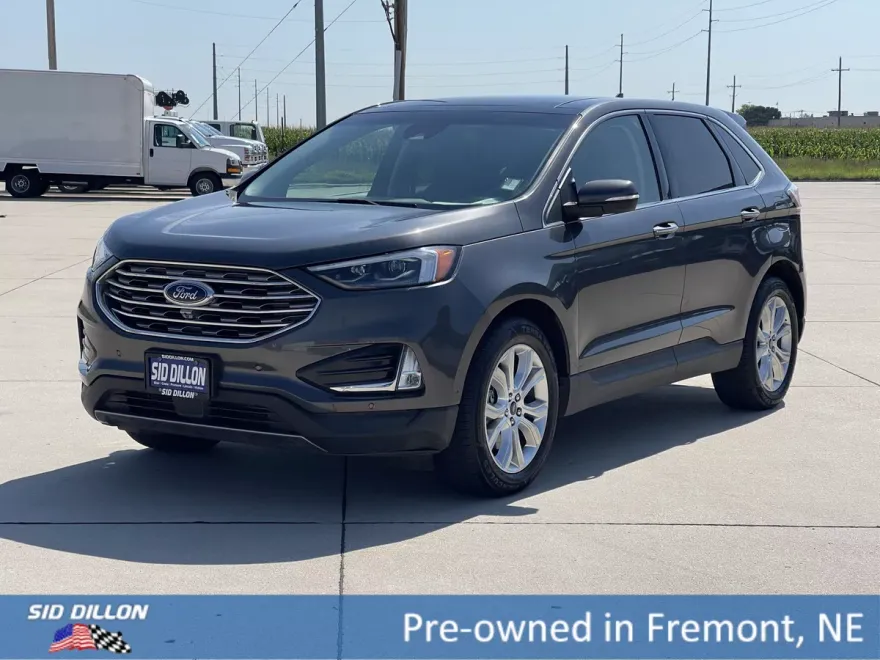 2020 Ford Edge Titanium photo 1