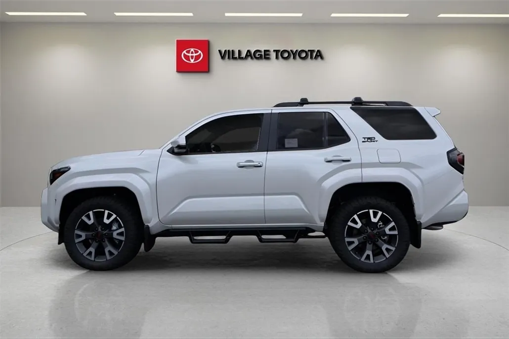 2025 Toyota 4Runner TRD Sport photo 1