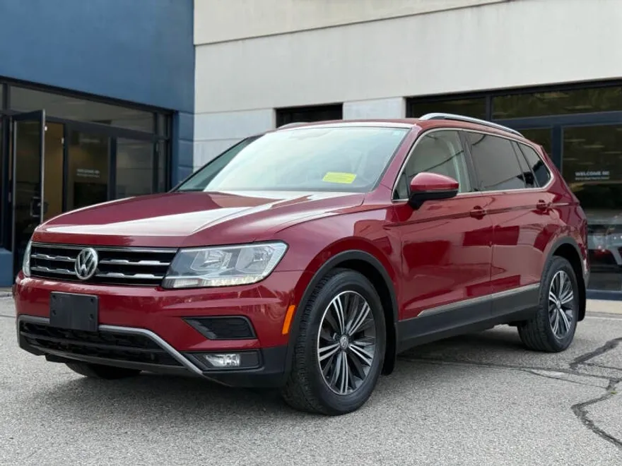 2018 Volkswagen Tiguan SEL photo 1
