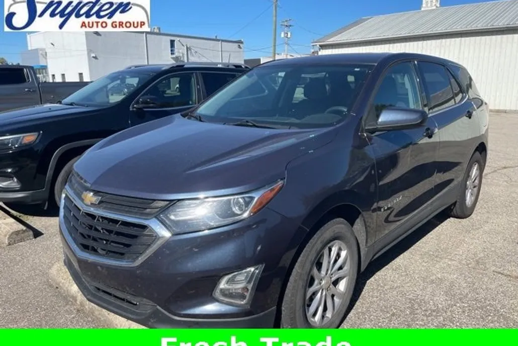 2018 Chevrolet Equinox LT photo 1