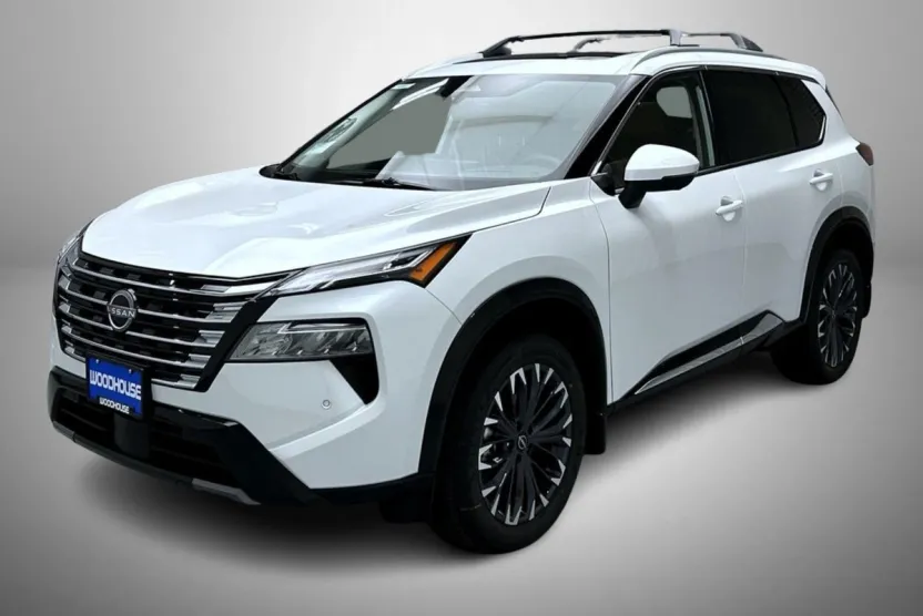 2026 Nissan Rogue Platinum photo 1