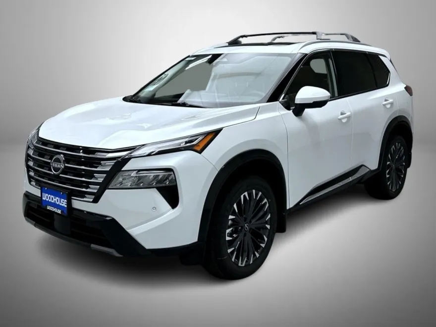 2026 Nissan Rogue Platinum photo 1