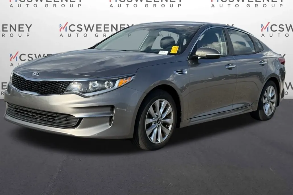 2018 Kia Optima LX photo 1