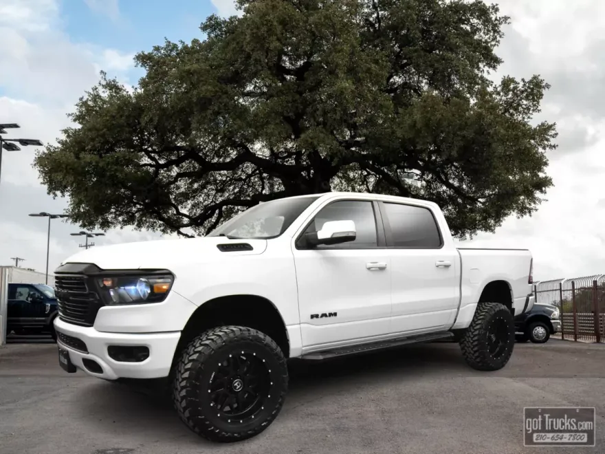 2020 Ram 1500 Big Horn photo 1