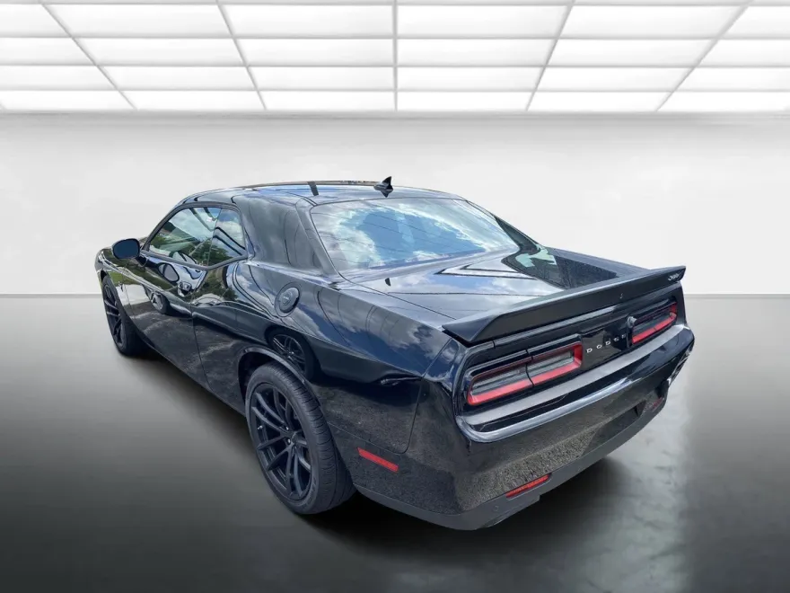 2023 Dodge Challenger SRT8 Hellcat photo 3