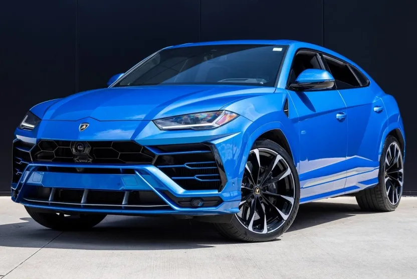 2021 Lamborghini Urus Base photo 1