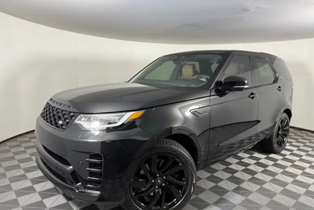 2025 Land Rover Discovery SE photo 1