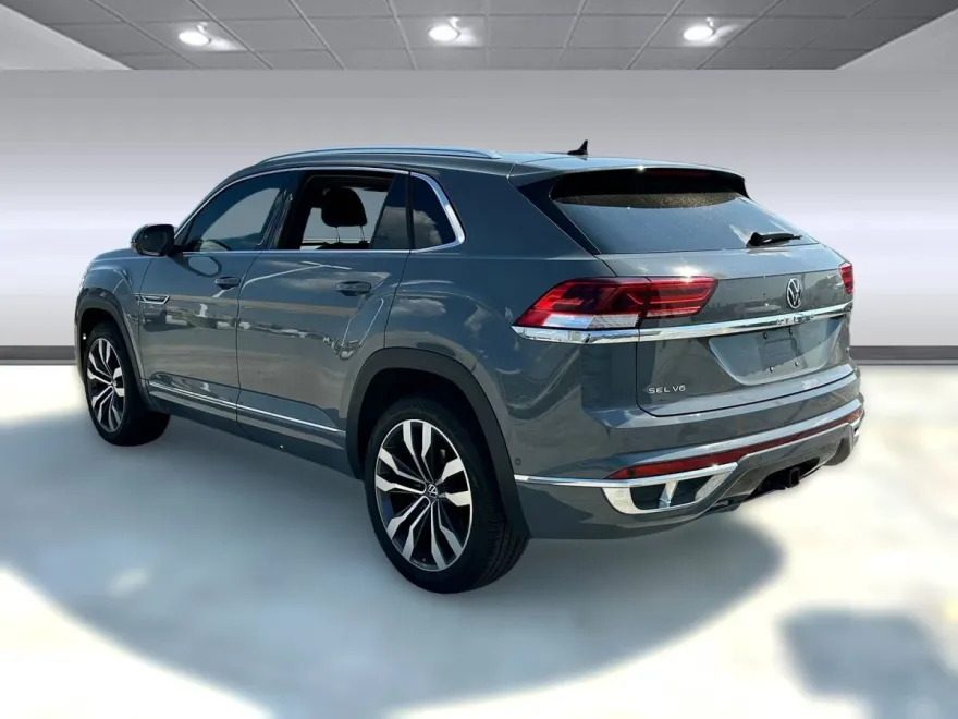 2023 Volkswagen Atlas Cross Sport V6 SEL Premium R-Line photo 1