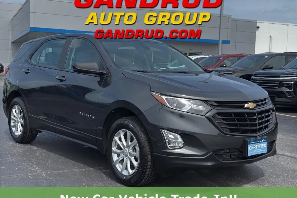 2021 Chevrolet Equinox LS photo 1