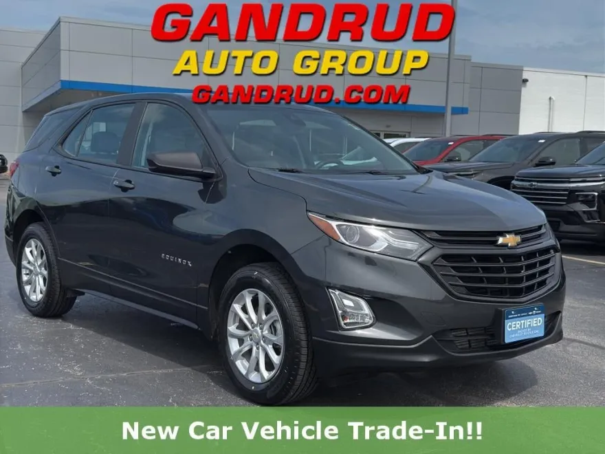 2021 Chevrolet Equinox LS photo 1