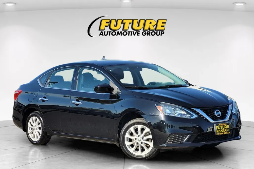 2019 Nissan Sentra SV photo 1