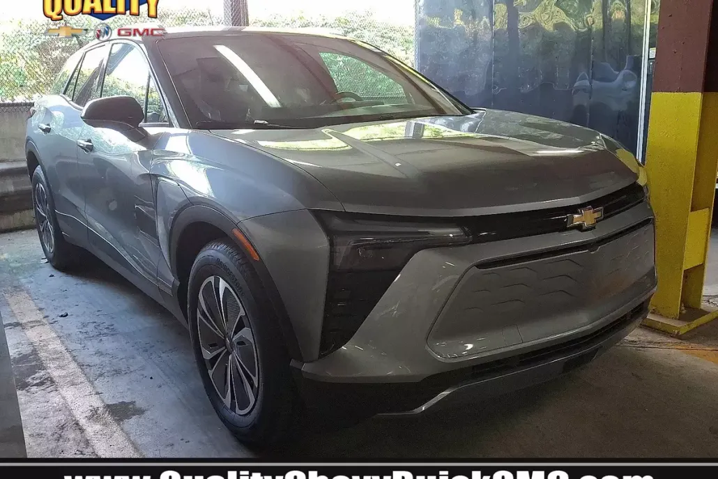 2025 Chevrolet Blazer EV photo 1