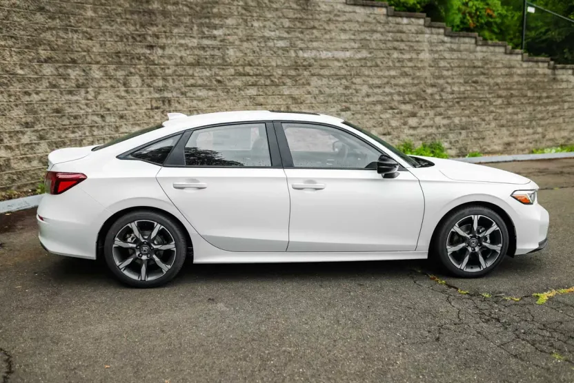 2026 Honda Civic Hybrid Sport Touring photo 1