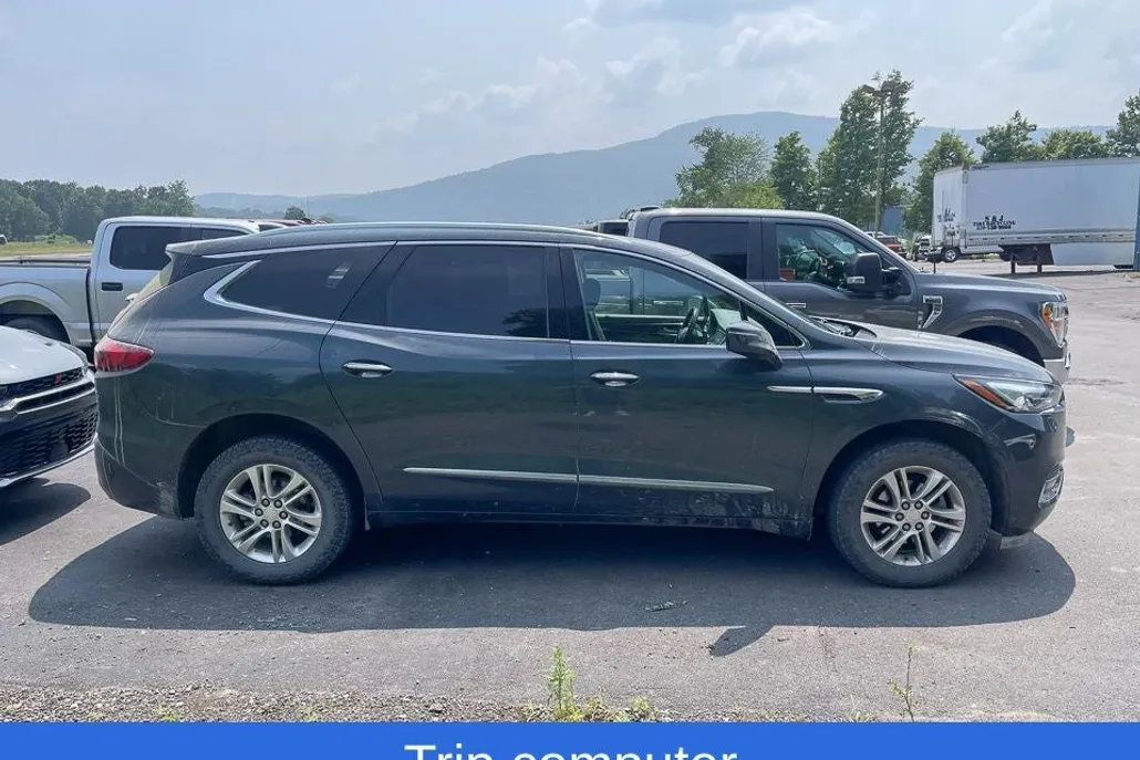 2020 Buick Enclave Essence photo 1