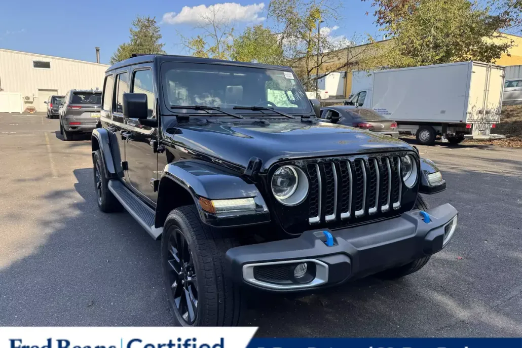 2023 Jeep Wrangler Sahara 4xe photo 1