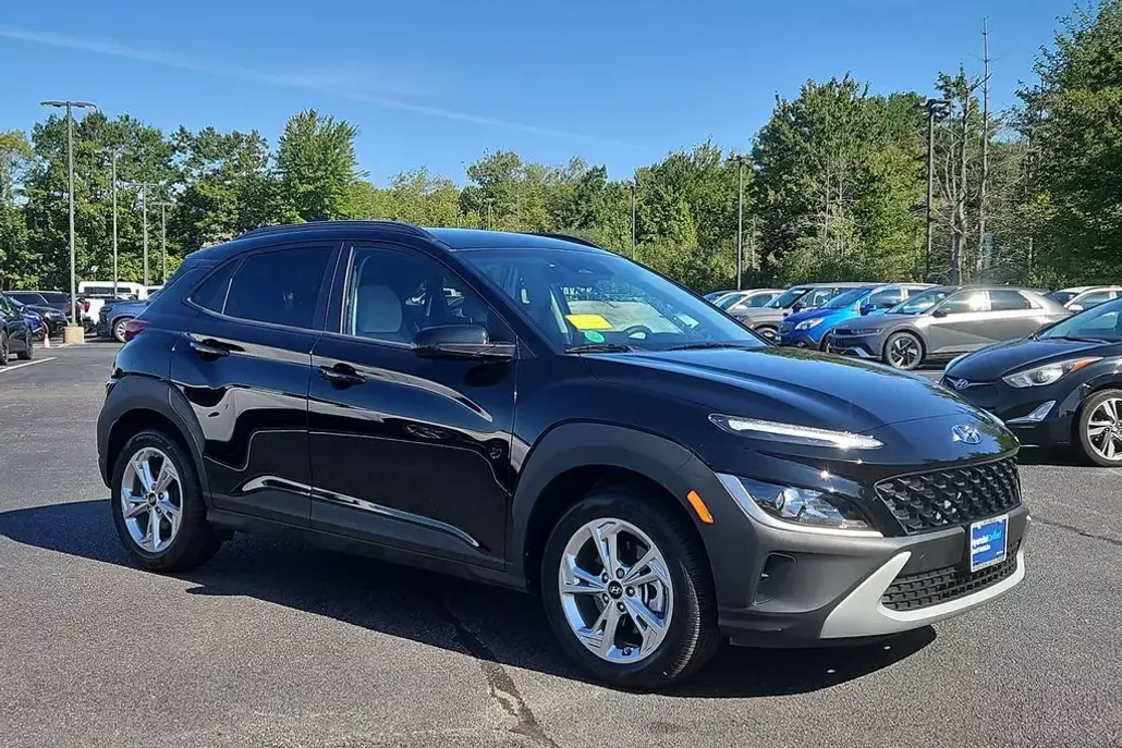 2023 Hyundai Kona SEL photo 1