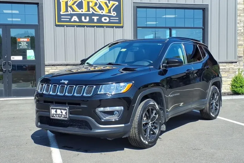 2019 Jeep Compass Latitude photo 1