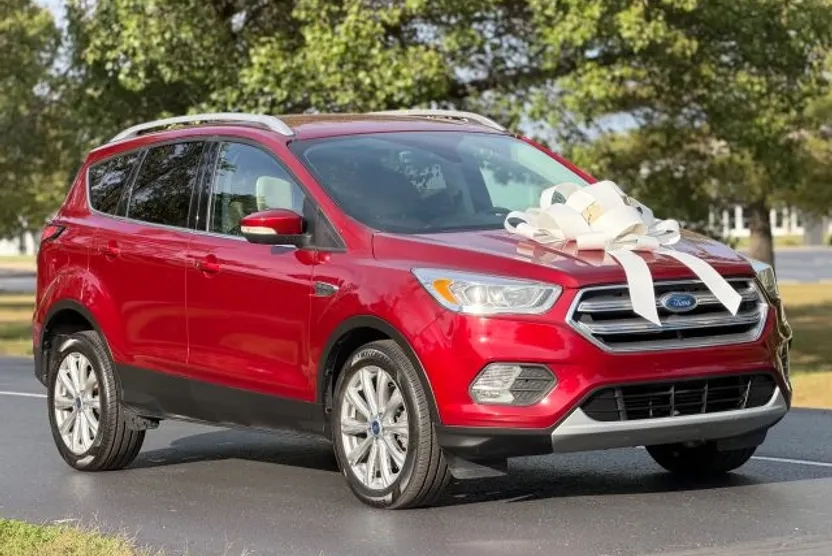 2017 Ford Escape Titanium Sport photo 1