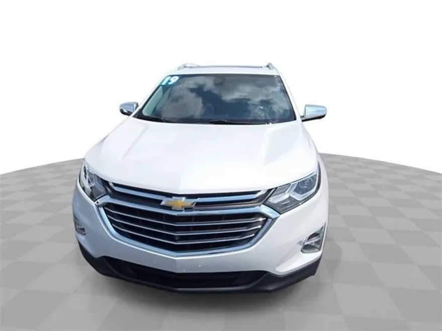 2019 Chevrolet Equinox Premier photo 1