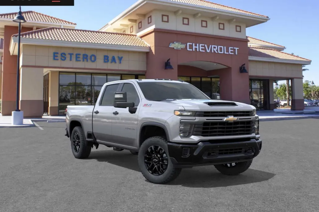 2025 Chevrolet Silverado Custom photo 1
