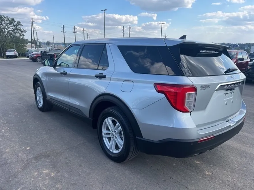 2024 Ford Explorer Base photo 1
