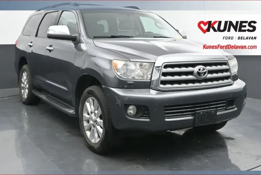 2011 Toyota Sequoia Platinum photo 1