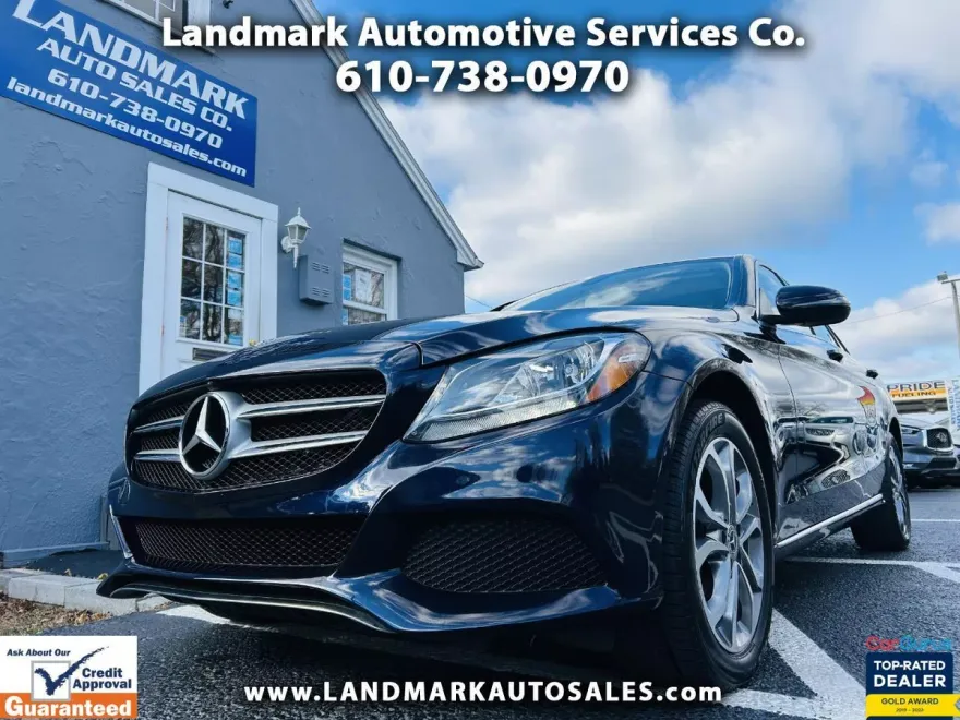 2017 Mercedes Benz C 300 4MATIC Sedan Luxury photo 1
