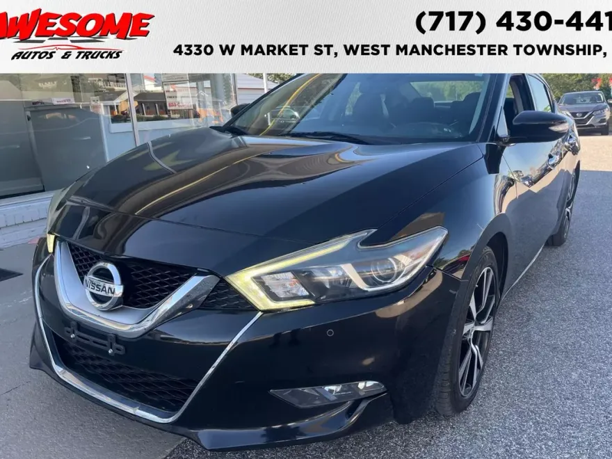 2017 Nissan Maxima SV photo 1