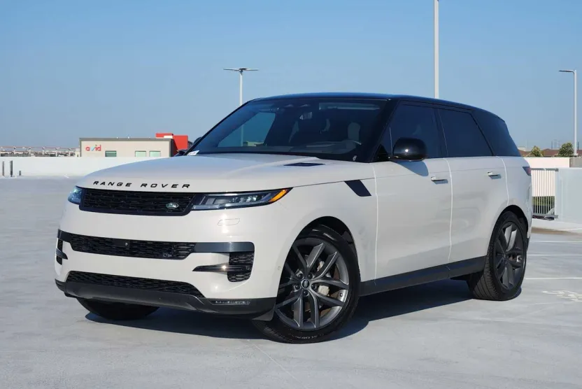 2024 Land Rover Range Rover Sport SE photo 1