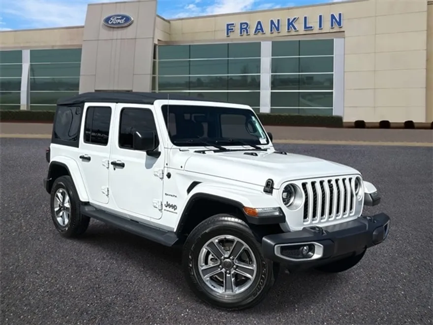 2023 Jeep Wrangler Sahara photo 1