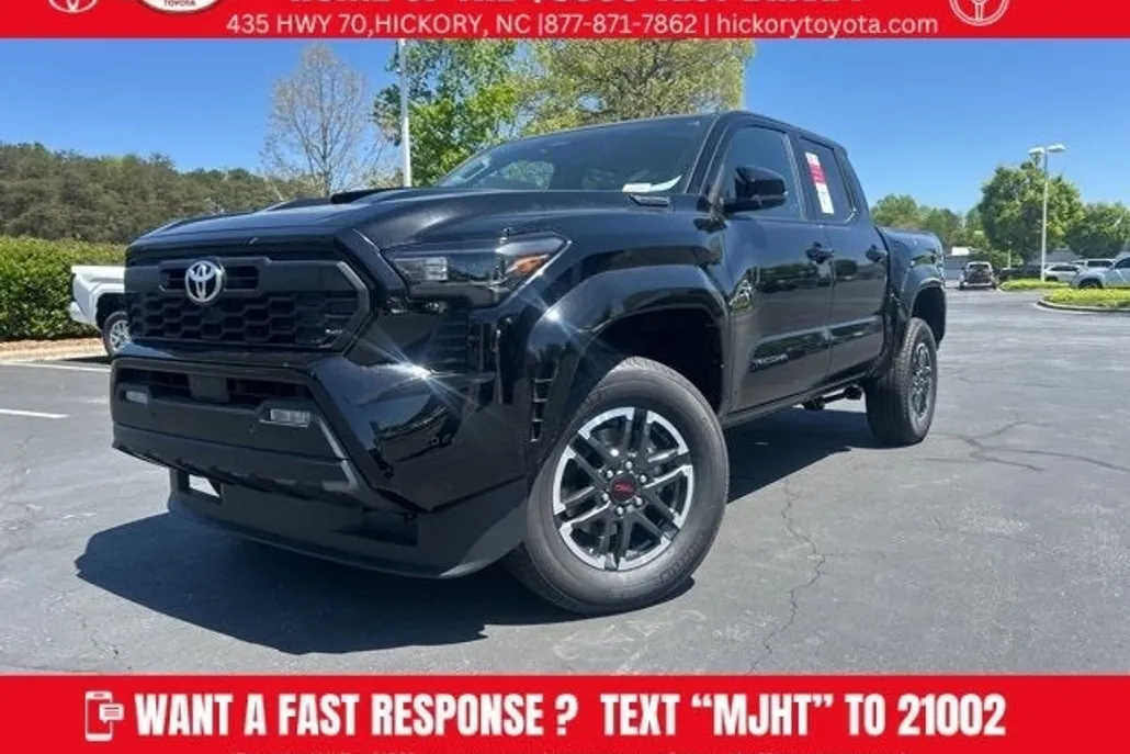 2025 Toyota Tacoma TRD Sport photo 1