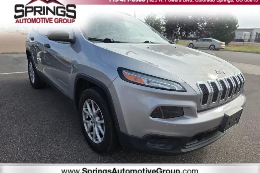 2017 Jeep Cherokee Sport photo 1