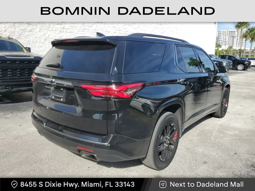 2023 Chevrolet Traverse Premier photo 1