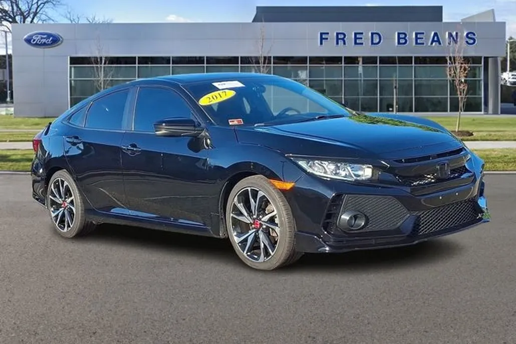 2017 Honda Civic Si photo 1