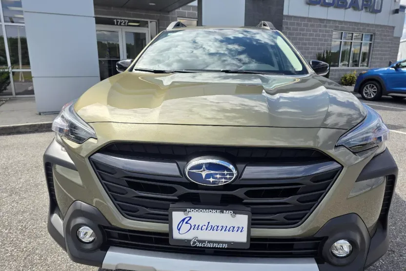 2025 Subaru Outback Limited photo 1